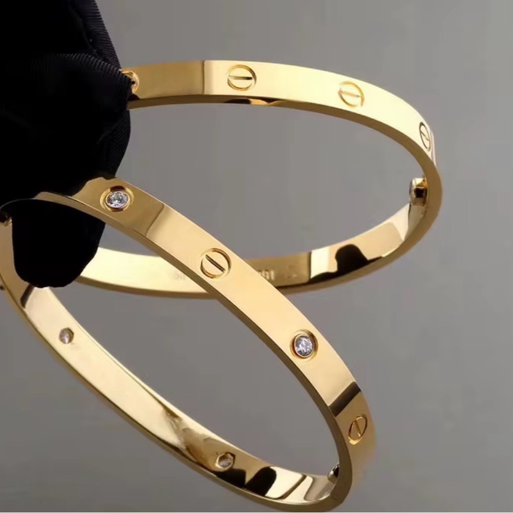 Size 19—18k love gold plated Cartier LIKE Elegant Gold Bangle Bracelet